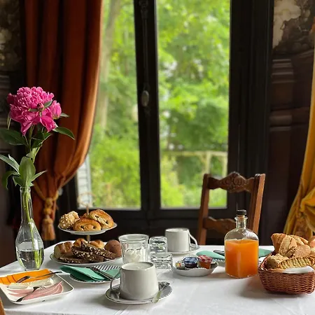 Relais Des Anges بيت ضيافة آبّيفيل